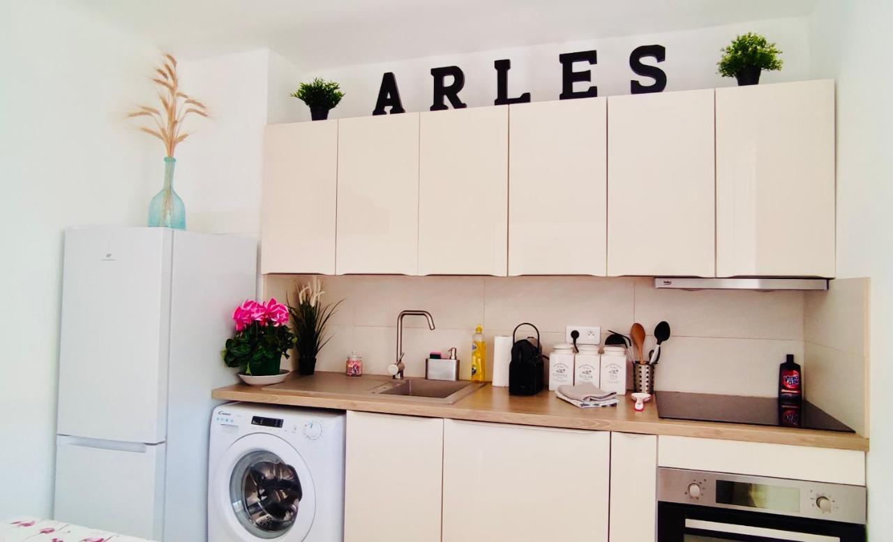 Le Jardin Arlesien - Parking Lägenhet Exteriör bild